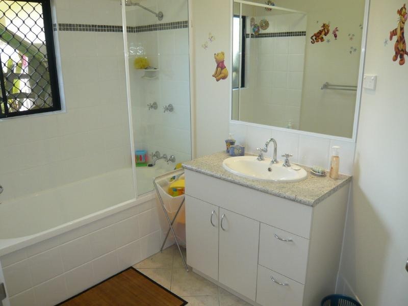 12 Mia Street, Kewarra Beach QLD 4879