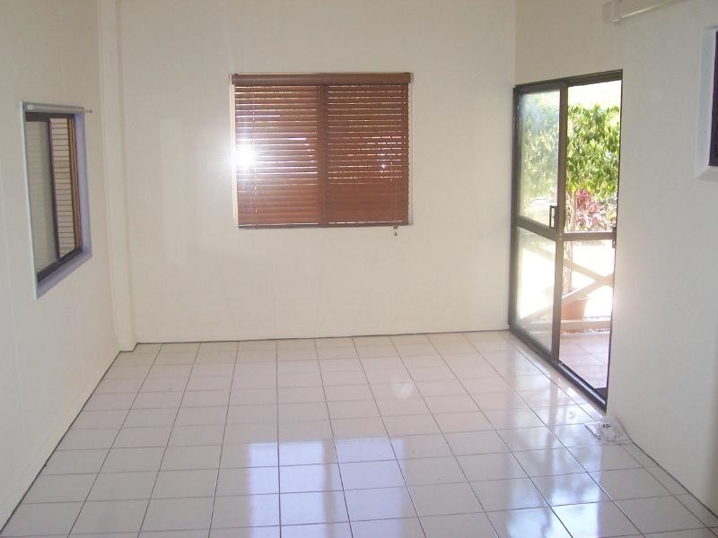 11 Jules Street, Kewarra Beach QLD 4879