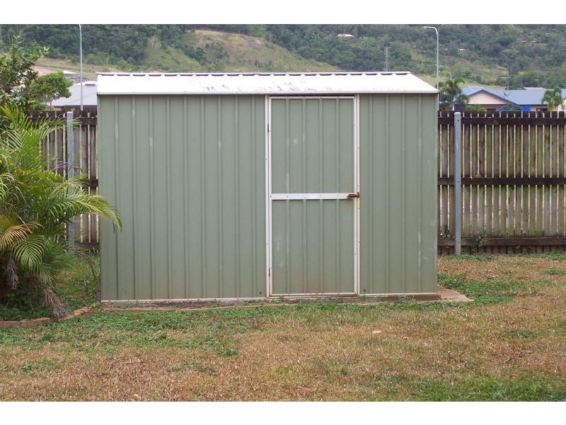 22 Davis Close, Manoora QLD 4870