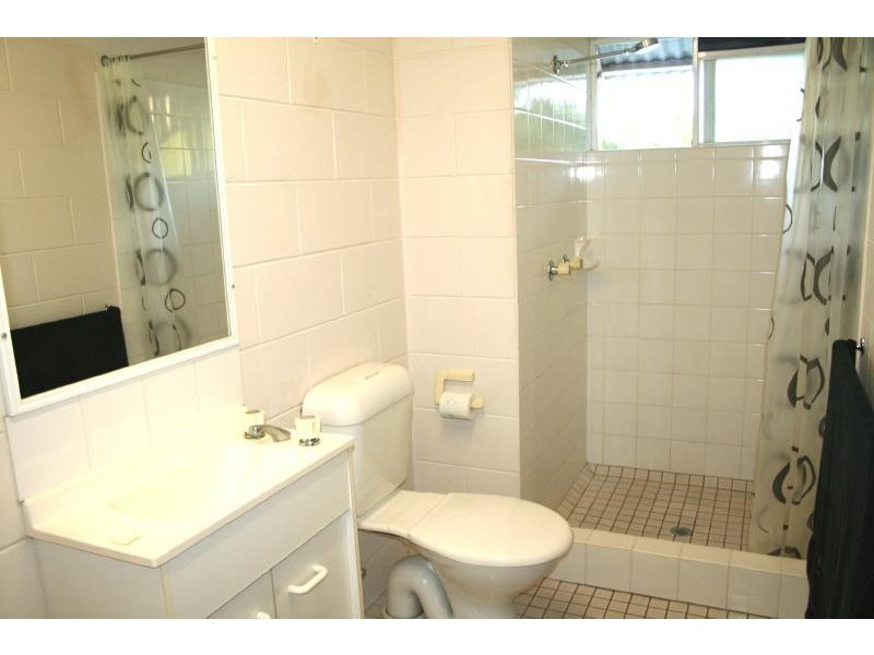 6/180 Pease Street, Manoora QLD 4870