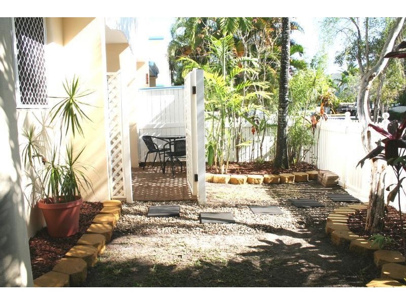 1/10 Grantala Street, Manoora QLD 4870