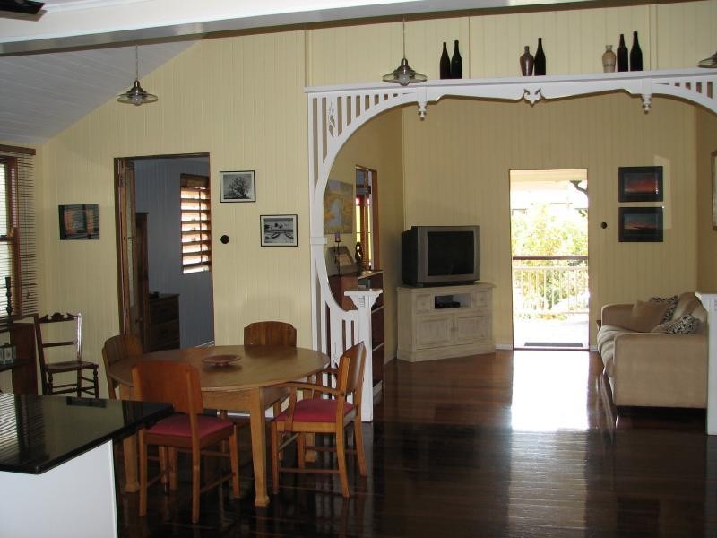 295 McLeod Street, Cairns North QLD 4870