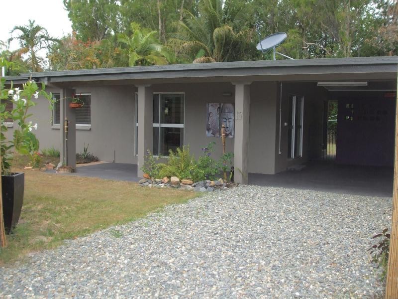 17 Golf Street, Yorkeys Knob QLD 4878