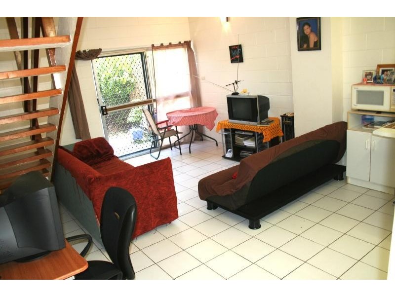 3/10 Crathern Close, Edge Hill QLD 4870