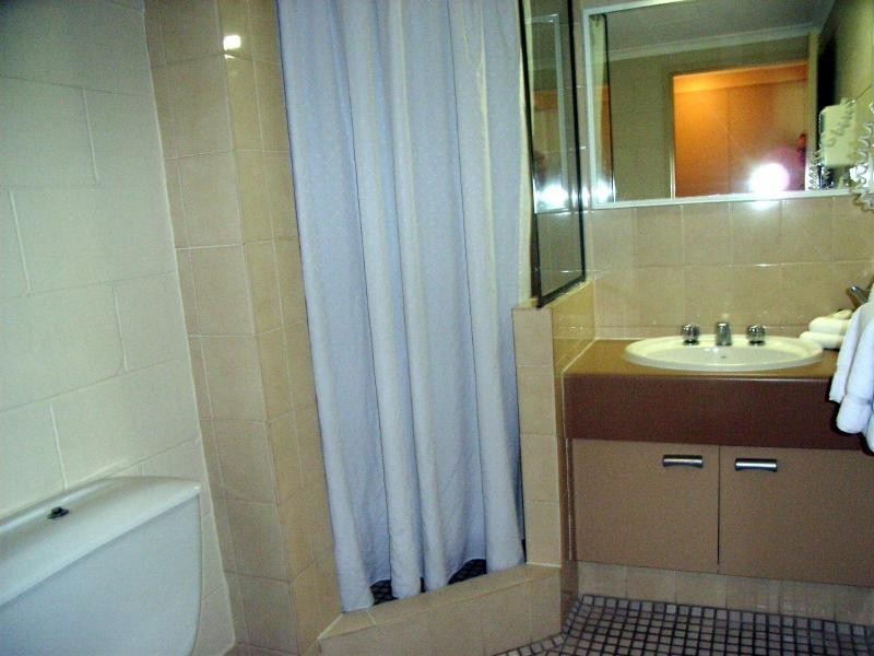 175 Lake Street, Cairns City QLD 4870