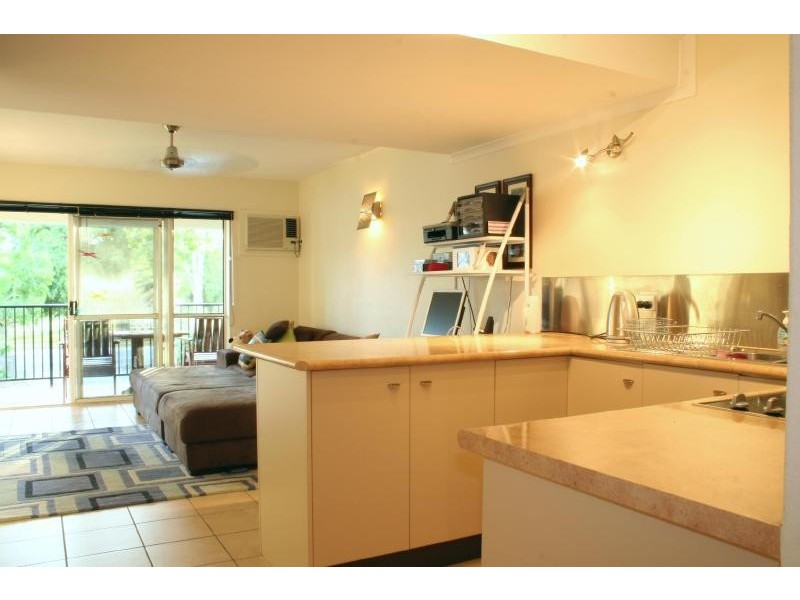 5/239 Lake Street, Cairns City QLD 4870