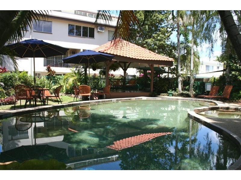 5/239 Lake Street, Cairns City QLD 4870
