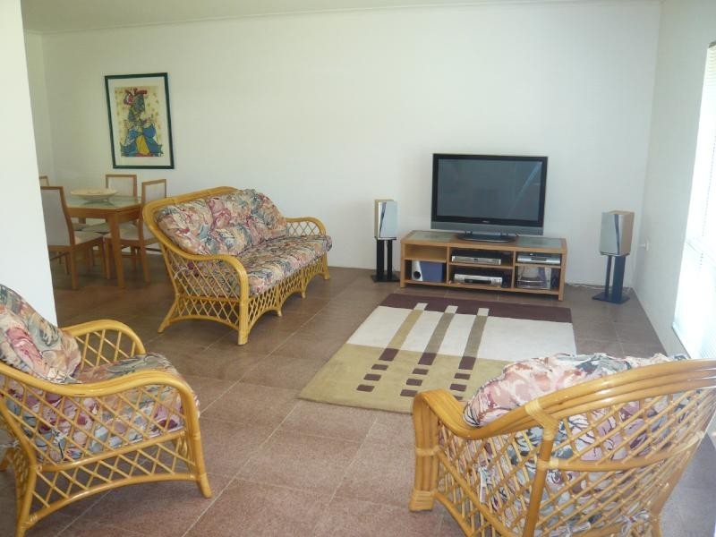 4 Ellwood Close, Kewarra Beach QLD 4879