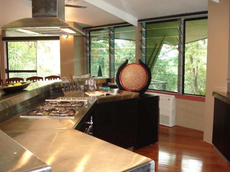 9 Tanner Crescent, Stratford QLD 4870