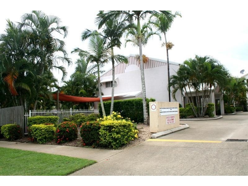 10/1 Grantala Street, Manoora QLD 4870