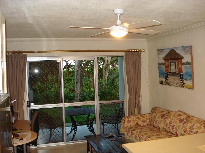 2/67-69 Moore Street, Trinity Beach QLD 4879