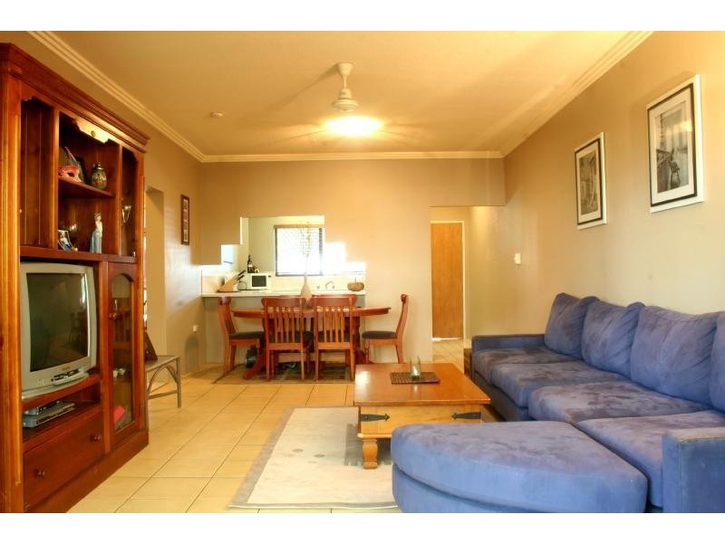 2/195 Kamerunga Road, Freshwater QLD 4870