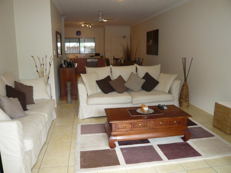 3/6 Short Street, Redlynch QLD 4870