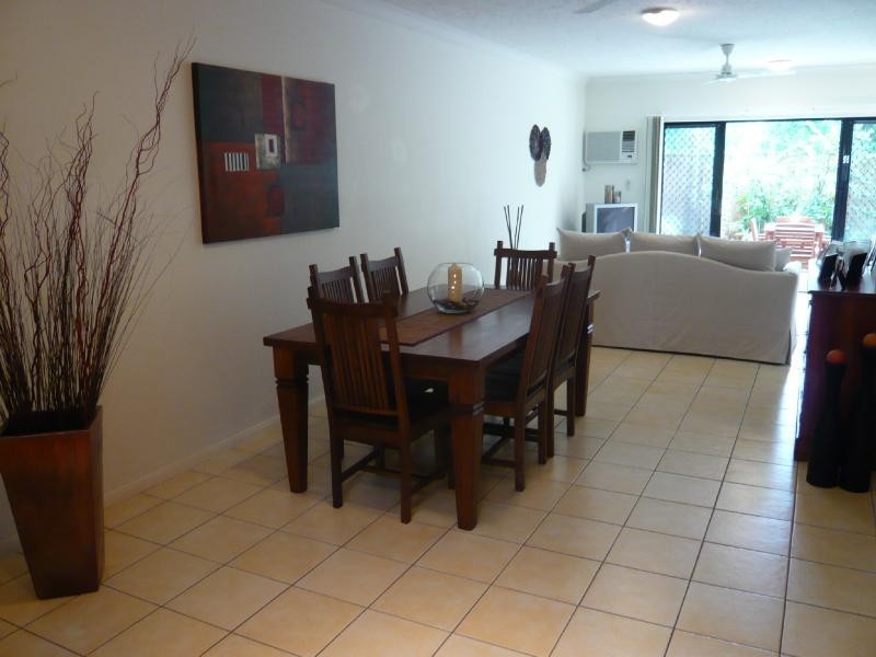 3/6 Short Street, Redlynch QLD 4870