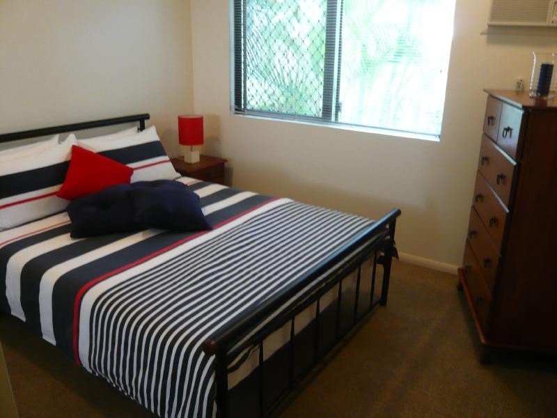 3/6 Short Street, Redlynch QLD 4870