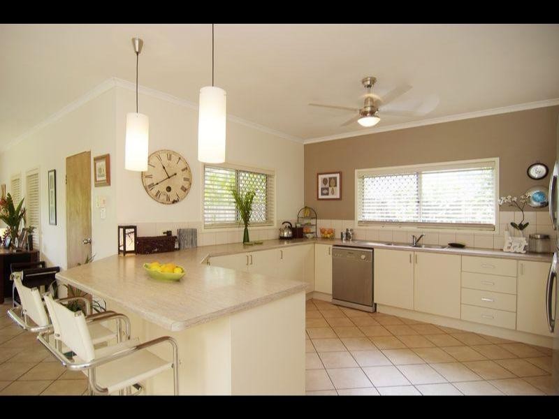 7 Newport Close, Kewarra Beach QLD 4879