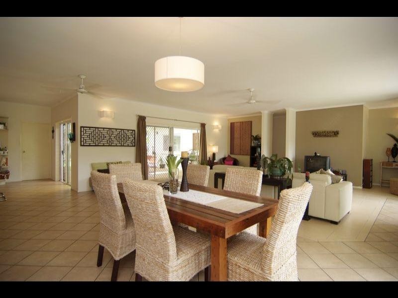 7 Newport Close, Kewarra Beach QLD 4879