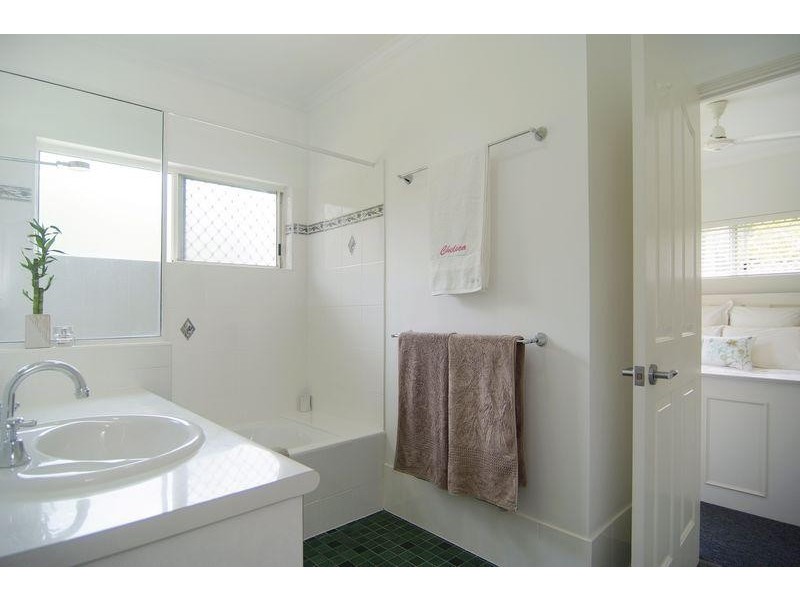 29 Albatross St, Kewarra Beach QLD 4879