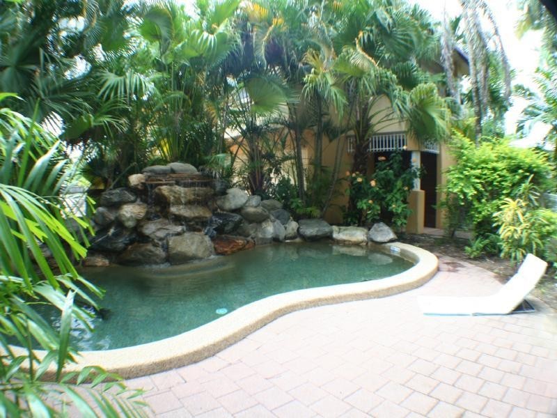 9/7 Gelling Street, Cairns North QLD 4870