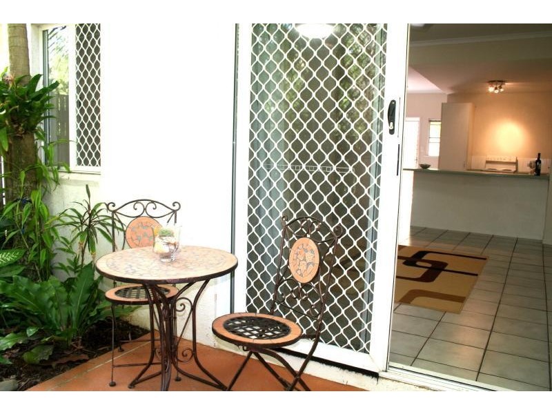 13/38 Springfield Crescent, Manoora QLD 4870