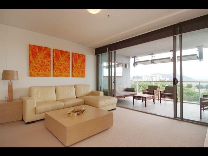 33/1 Marlin Parade, Harbour Lights, Cairns City QLD 4870