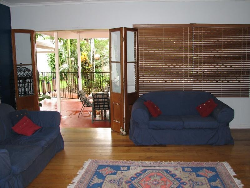 8 Fulton Close, Whitfield QLD 4870
