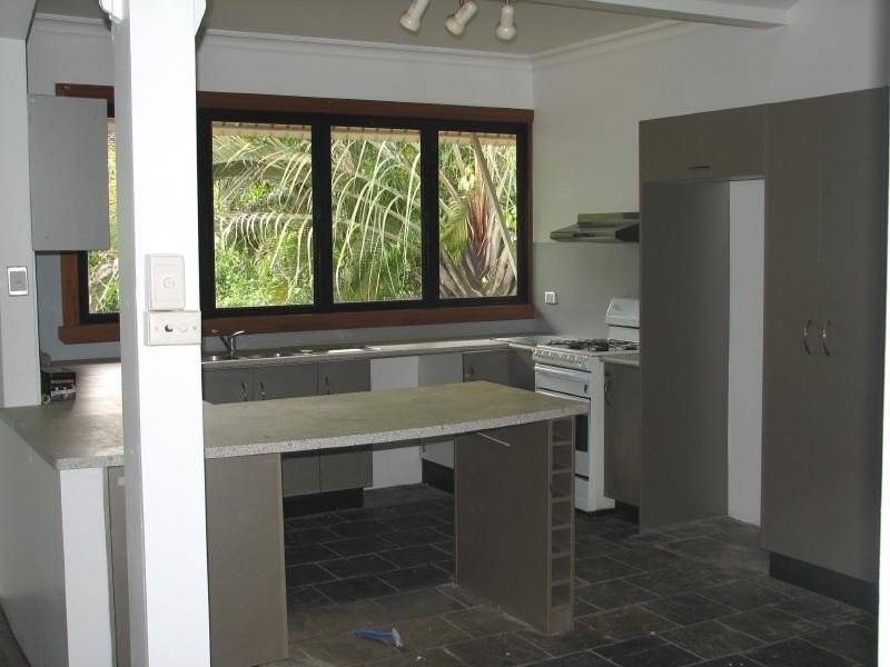 18 Cairns Street, Cairns North QLD 4870