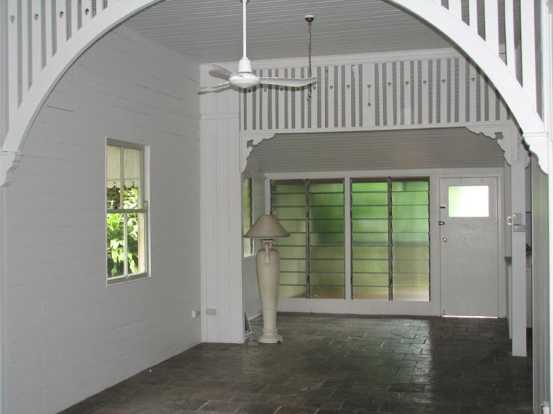 18 Cairns Street, Cairns North QLD 4870