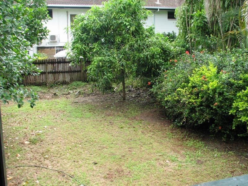 18 Cairns Street, Cairns North QLD 4870