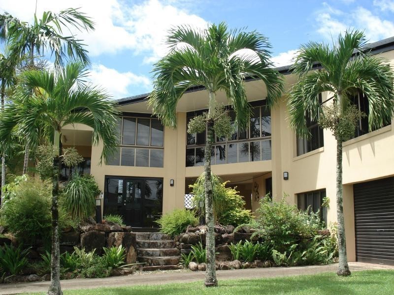 49 Koppen Terrace, Mooroobool QLD 4870