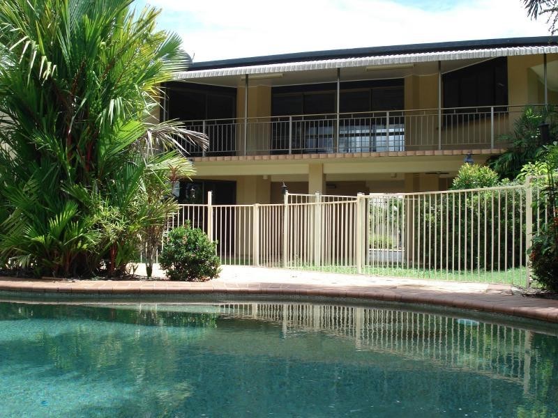 49 Koppen Terrace, Mooroobool QLD 4870