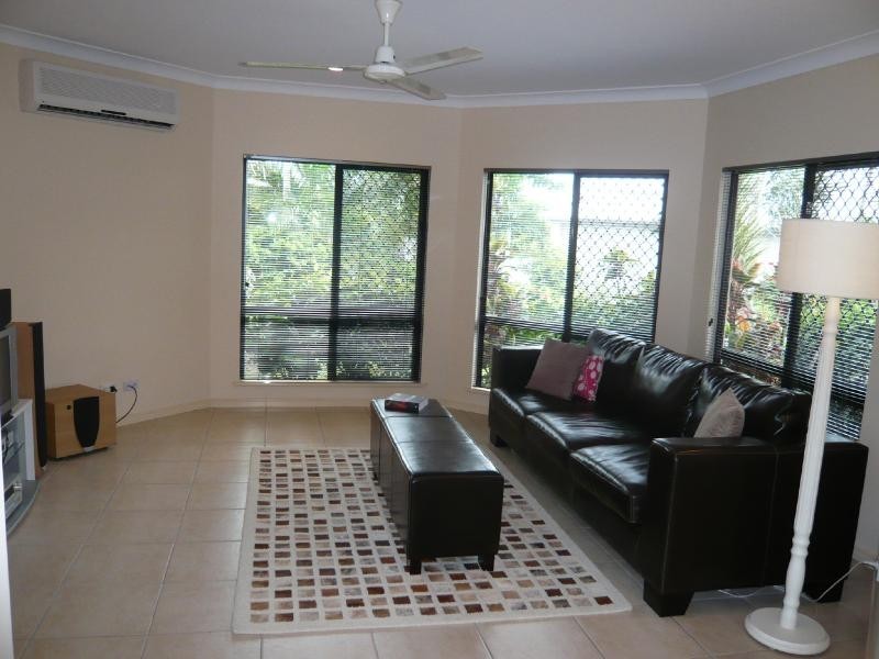 10 Bronte Close, Kewarra Beach QLD 4879