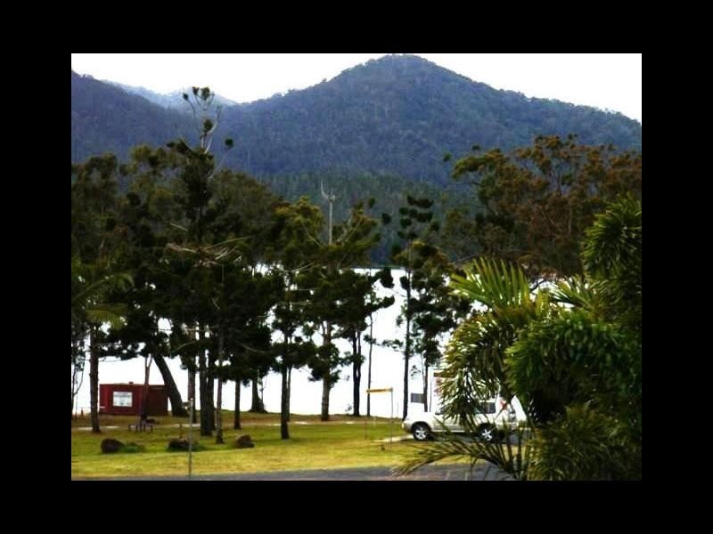 Lot 28 Tinaroo Lakes Resort, Barron Street, Tinaroo QLD 4872
