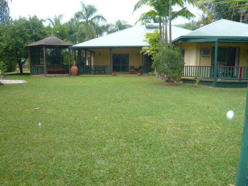 117-119 James Cook Drive, Kewarra Beach QLD 4879
