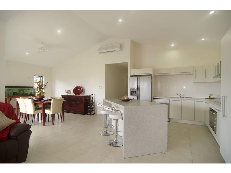 25 Seton Street, Trinity Park QLD 4879