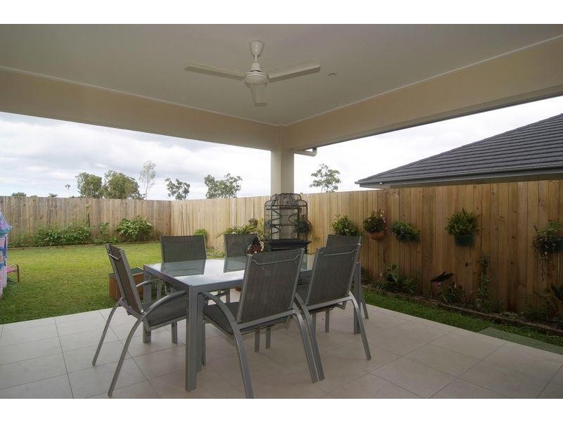 25 Seton Street, Trinity Park QLD 4879