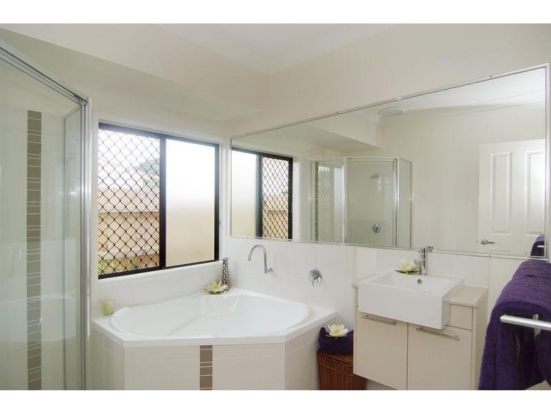 25 Seton Street, Trinity Park QLD 4879