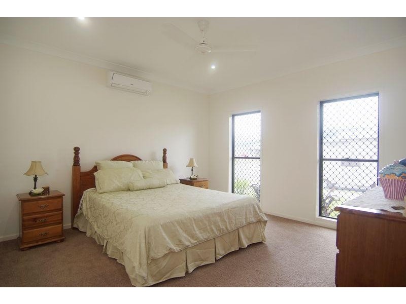 25 Seton Street, Trinity Park QLD 4879