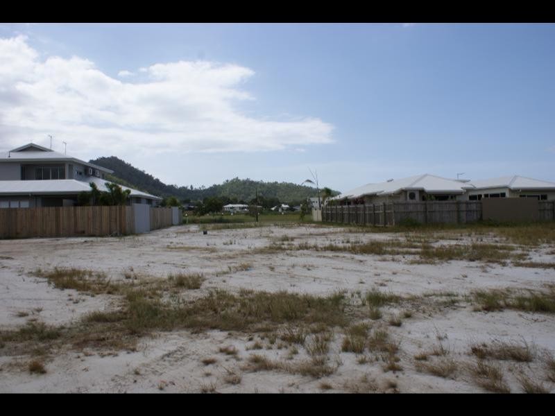 8 Icefire Quay (Lot 149), Trinity Park QLD 4879