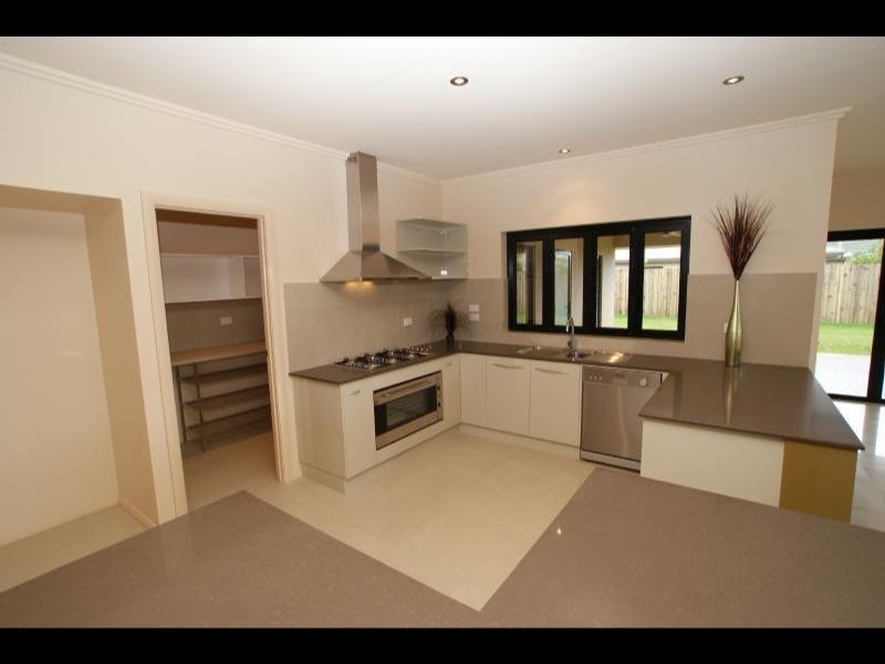 5 Chystanthus Street, Trinity Park QLD 4879