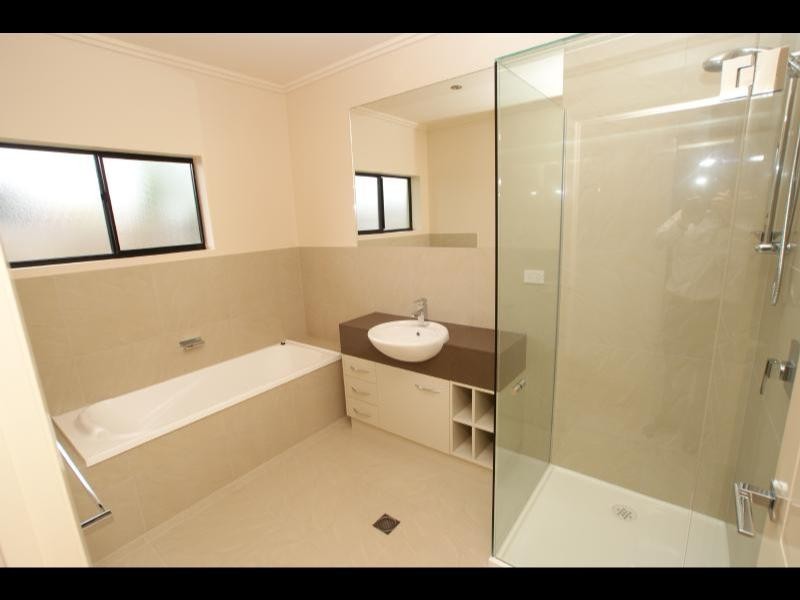 5 Chystanthus Street, Trinity Park QLD 4879