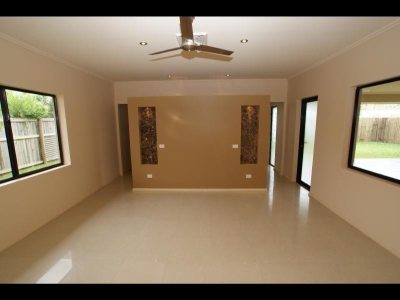 5 Chystanthus Street, Trinity Park QLD 4879