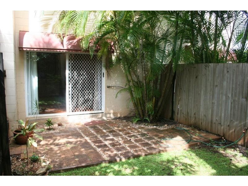 7/8 Short Street, Redlynch QLD 4870