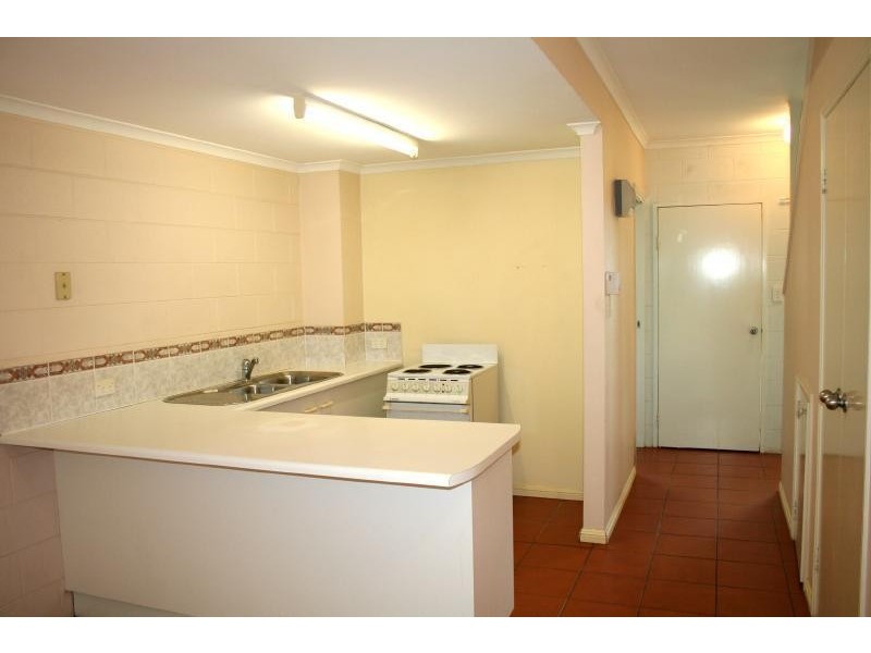 7/8 Short Street, Redlynch QLD 4870