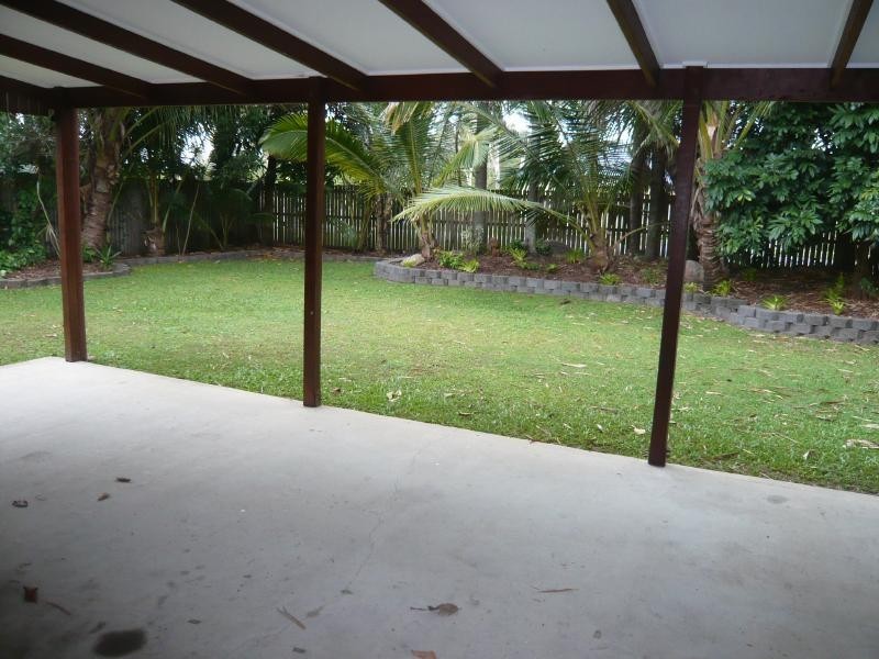 6 Cyprea Close, Trinity Beach QLD 4879