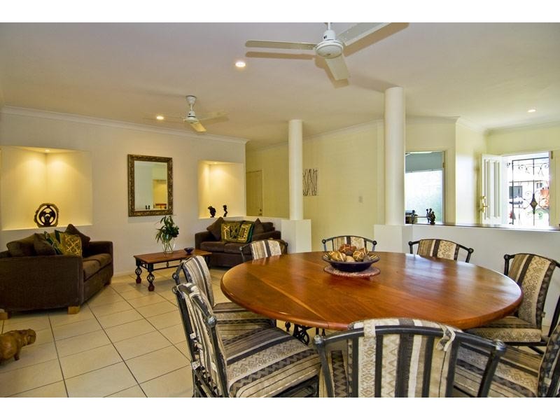 9 Burranong Street, Kewarra Beach QLD 4879