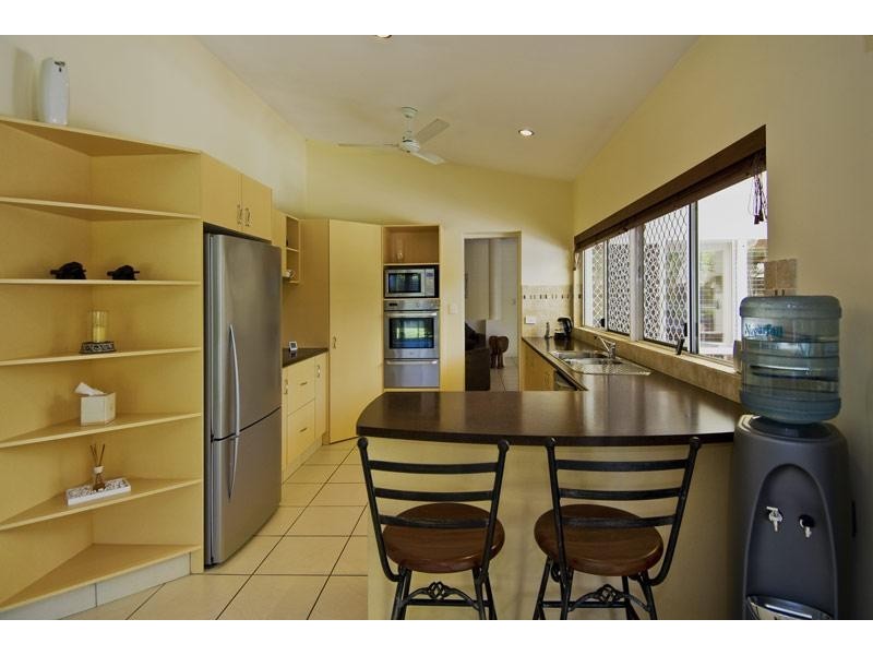 9 Burranong Street, Kewarra Beach QLD 4879