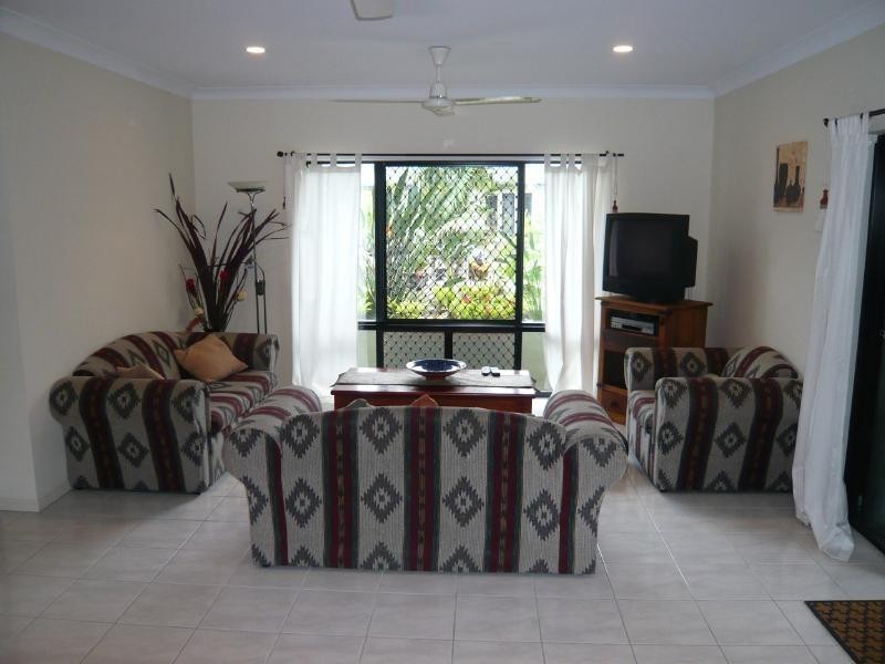 25 Cooya Street, Kewarra Beach QLD 4879