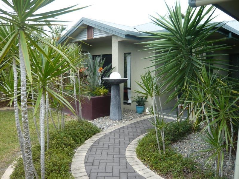 25 Cooya Street, Kewarra Beach QLD 4879