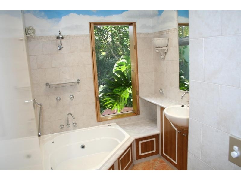 5/5-6 Seary Close, Whitfield QLD 4870